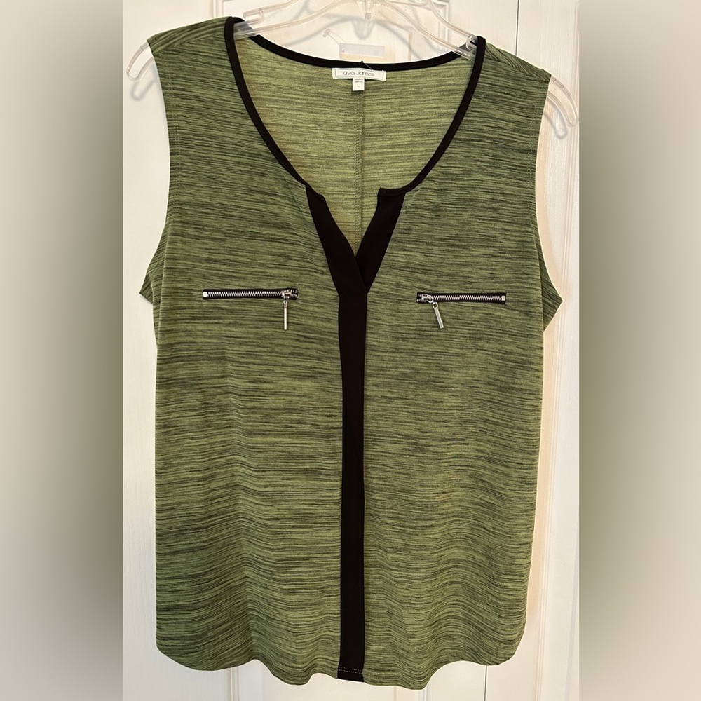AVA James: Sleeveless, green top with black trim, size L
